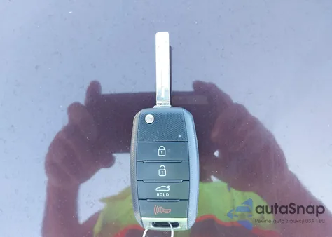 2015 Kia Optima Lx z USA, uszkodzony, nr VIN 5XXGM4A71FG438717